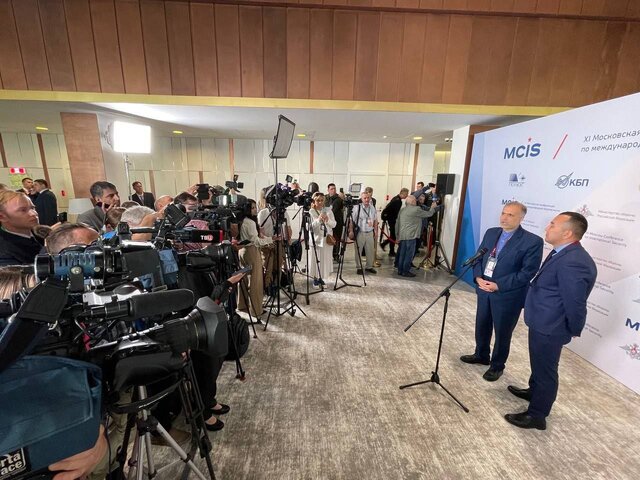 سفیر ایران در روسیه در جمع خبرنگاران سفیر ایران: روابط تهران-مسکو دارای رشد فزایندهای است