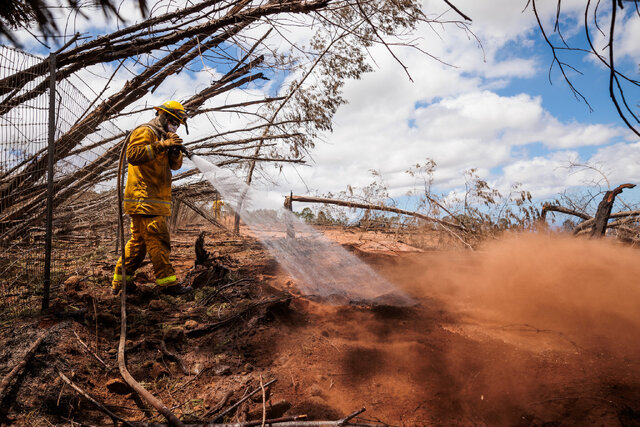 یک هفته پس از آتش‌سوزی‌ هاوایی؛ تلاش امدادگران برای یافتن اجساد