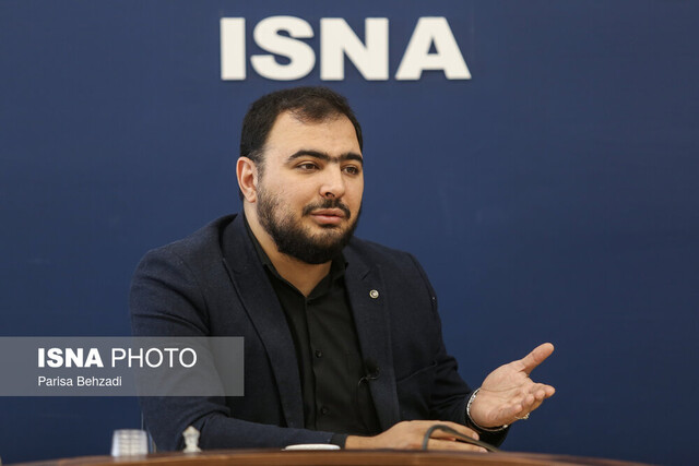 آذرپندار دوباره برای دبیر جشنواره فیلم کوتاه تهران حکم گرفت آذرپندار دوباره برای دبیر جشنواره فیلم کوتاه تهران حکم گرفت