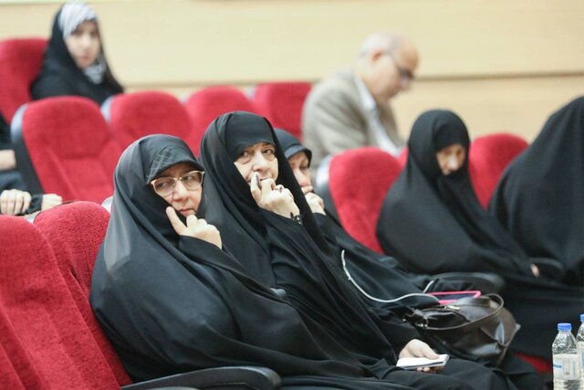 همایش بینالمللی زنان، تحولات جهانی و اربعین حسینی برگزارشد