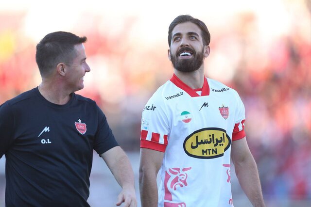 فرشاد فرجی: فوتبال به حرف زدن و کری خواندن نیست! فرشاد فرجی: فوتبال به حرف زدن و کری خواندن نیست!