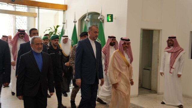 رایزنی وزیران امور خارجه ایران و عربستان در ریاض