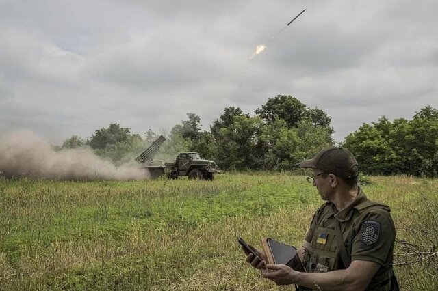 پیشروی اوکراینیها در «دونتسک» با مهمات خوشهای پیشروی اوکراینیها در «دونتسک» با مهمات خوشهای