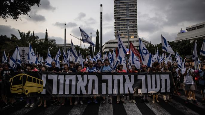 مخالفان نتانیاهو از پا نمینشینند