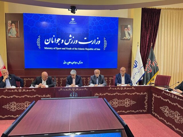 روایت اولیایی از جلسه خبرگان ورزشی و کیومرث هاشمی