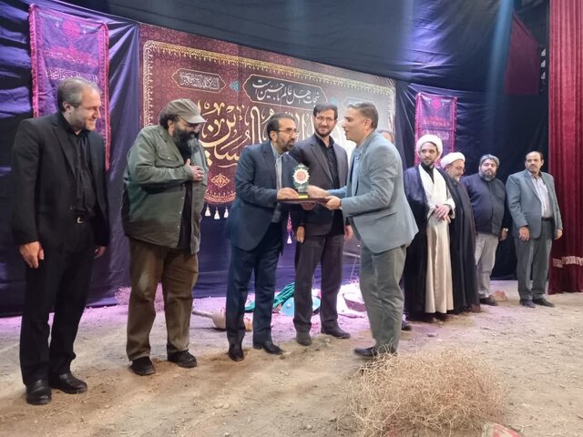 شعر به عنوان ماندگارترین هنر، در ماندگاری عاشورا نقش آفرین است