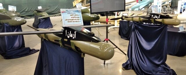 بمبهای هوشمند «آرمان» رونمایی شدند بمبهای هوشمند «آرمان» رونمایی شدند