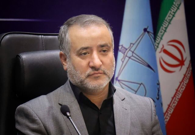 لزوم بهرهگیری از ظرفیت بزرگان و معتمدین محلی برای پیشگیری از طلاق لزوم بهرهگیری از ظرفیت بزرگان و معتمدین محلی برای پیشگیری از طلاق