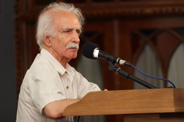 امثال «خسرو سینایی»ها  نباید رها شوند