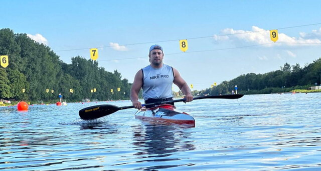 صعود قایقرانان ایران به نیمهنهایی قهرمانی جهان