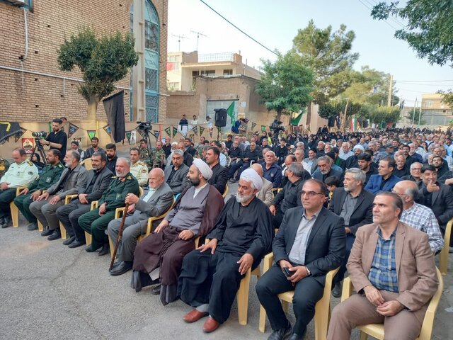 جوانان امروز، دشمن را منزوی کرده و پای نظام ایستادهاند