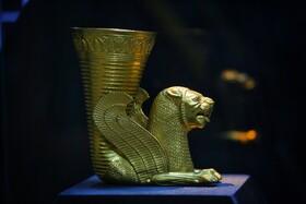 نمایش ۱۱ اثر طلایی و نقرهای هخامنشی و ساسانی - همدان