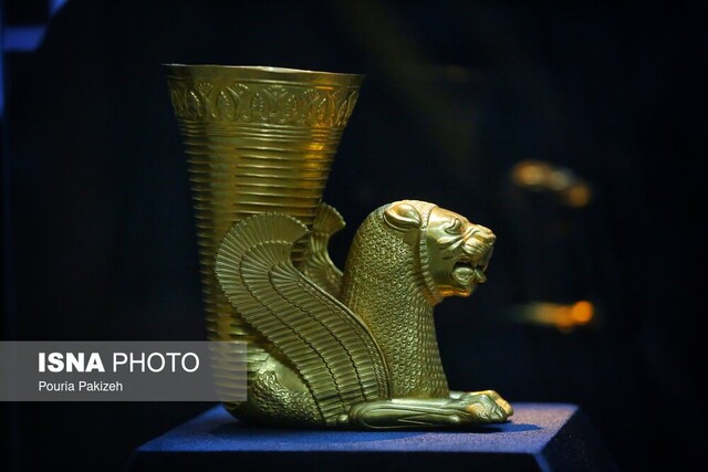 ۱۱ اثر زرین و سیمین همدان در موزه هگمتانه به نمایش درآمد