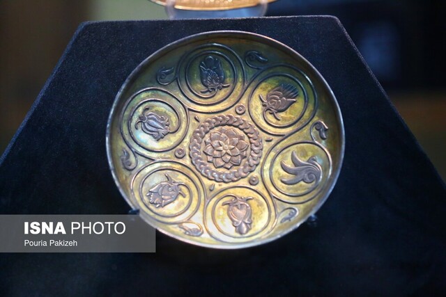 ۱۱ اثر زرین و سیمین همدان در موزه هگمتانه به نمایش درآمد