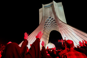 مراسم بدرقه زائران راهپیمایی اربعین در میدان آزادی