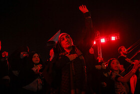 مراسم بدرقه زائران راهپیمایی اربعین در میدان آزادی