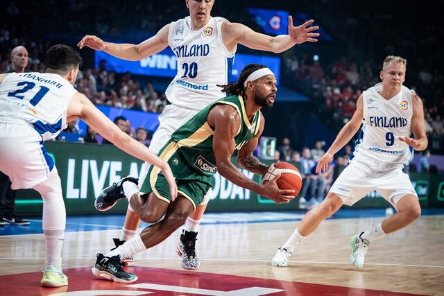 خط و نشان استرالیا برای مدعیان/ برد سخت ایتالیا در بازی افتتاحیه