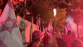 تظاهرات هزاران شهرک‌نشین در تل‌آویو برای سی و چهارمین هفته متوالی