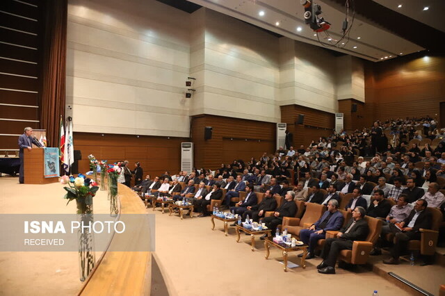 خرد جمعی و تجمیع سرمایهها منجر به ایجاد قدرتی عظیم میشود