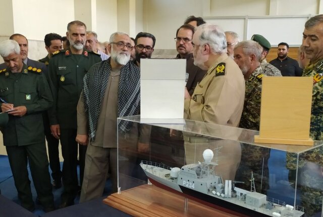 کشورهای زیادی خریدار دستاوردهای صنایع دفاعی ما هستند کشورهای زیادی خریدار دستاوردهای صنایع دفاعی ما هستند