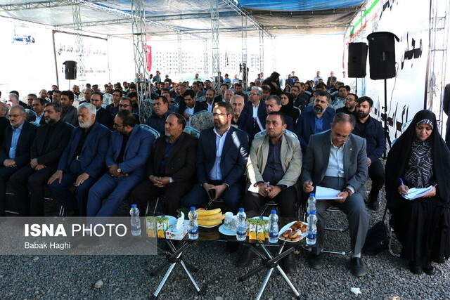 آیین کلنگزنی برج دو قلوی دکوسنتر اردبیل