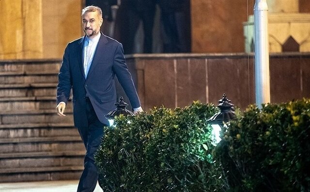 امیرعبداللهیان: عازم دمشق هستم/ بر حفظ حاکمیت و تمامیت ارضی سوریه تاکید داریم امیرعبداللهیان: عازم دمشق هستم/ بر حفظ حاکمیت و تمامیت ارضی سوریه تاکید داریم