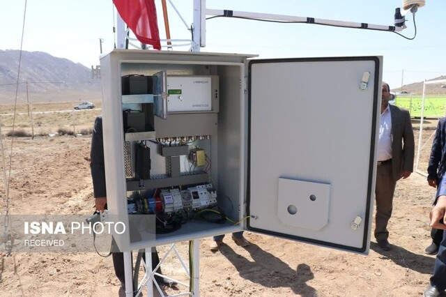 افتتاح طرحهای صنعتی، گردشگری و ورزشی در مهریز