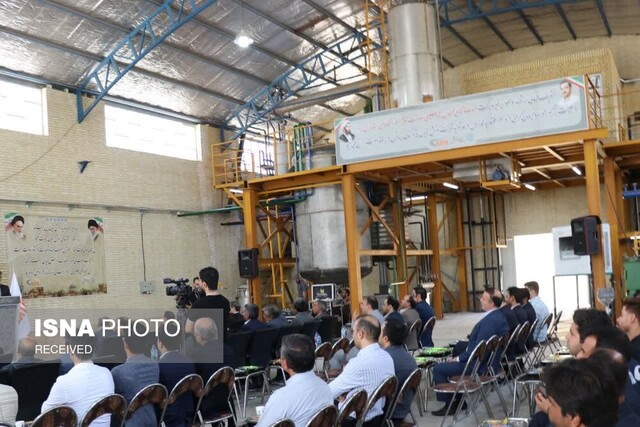 افتتاح طرحهای صنعتی، گردشگری و ورزشی در مهریز