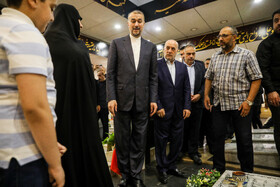 ادای احترام امیرعبداللهیان به شهدای مقاومت