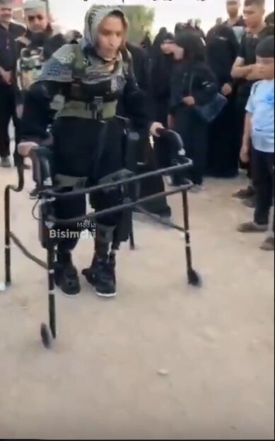 استفاده از ربات اسکلتی پوشیدنی ایرانساخت از سوی زائر کربلا