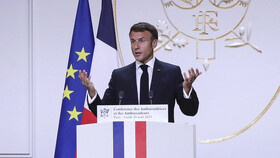 حمله ماکرون به قانون فرانسه برای محدود کردن دوره‌های ریاست جمهوری