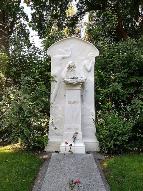 موسیقیدانی که عاشق چرخوفلک بود و همیشه در جیبهایش آبنبات داشت!