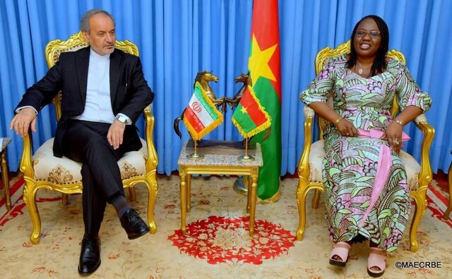 سفر وزیر خارجه بورکینافاسو به تهران