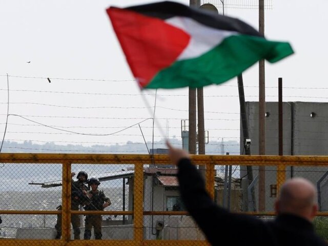 اعتصاب غذای ده‌ها اسیر فلسطینی در زندان ریمون