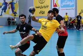صدرنشینی شاملی و غیبت سپاهان نوین در اولین هفته لیگ برتر هندبال
