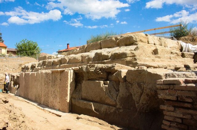 کشف معبد در جریان ساخت یک مجتمع + عکس