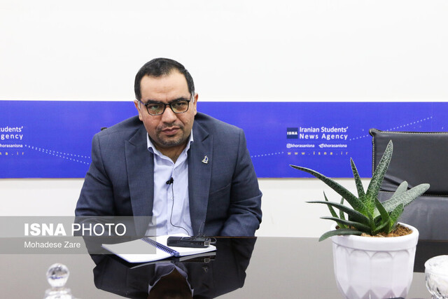 پژوهش صرفا انتشار مقاله نیست/ مراکز نوآوری در دانشجویان اعتماد به نفس ایجاد میکند