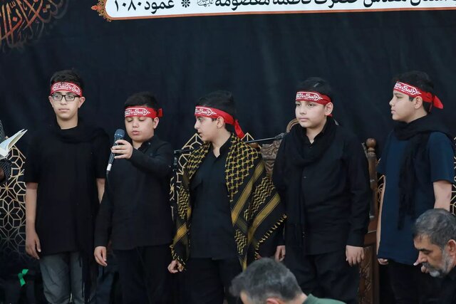 برگزاری محافل انس با قرآن کریم با حضور قاریان بین المللی در عمود ۱۰۸۰ مسیر نجف-کربلا