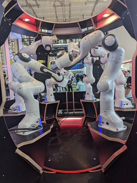 سفری به بزرگترین نمایشگاه تجهیزات الکترونیکی و لوازم خانگی