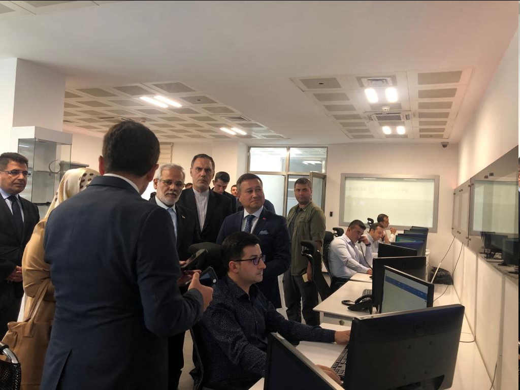 دیدار هیات ایران با تعدادی از زندانیان ایرانی در زندان سینجان ترکیه