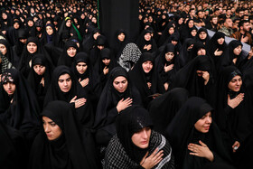 مراسم عزاداری هیات‌های دانشجویی با حضور مقام معظم رهبری