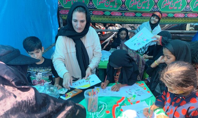 موکب خارجیها وسط تهران! + عکس