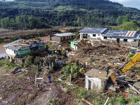 افزایش تلفات سیل و توفان در جنوب برزیل/ هزاران نفر آواره شدند