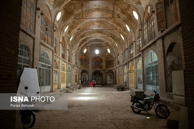 چسبهای کوچک برای زخمهای بزرگ/ بازار اراک همچنان بی نصیب از مرمت اساسی