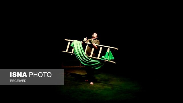نمایش تئاتر آیینی «زخم عشق» در یزد