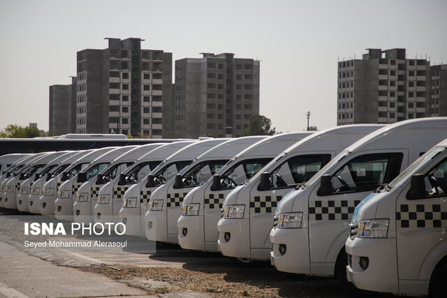 واگذاری ۸۱ دستگاه ون به تاکسیرانان مشهدی/ ورود ناوگان جدید در آستانه نوروز