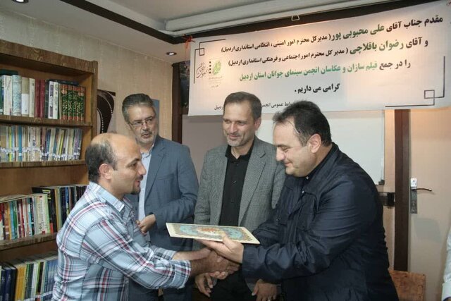 جوانان هنرمند سفیران فرهنگی و نامآوران ایران اسلامی هستند