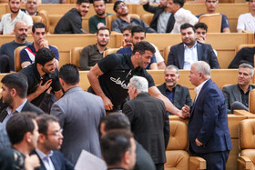 علی پروین، حسن یزدانی و کامران قاسمپور در مراسم تجلیل از مدالآوران و قهرمانان ورزشی