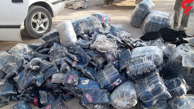 عکس تزئینی است محموله البسه قاچاق میلیاردی در ارومیه کشف شد