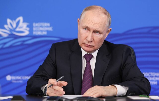 پوتین: روسیه درحال توسعه تسلیحات بر اساس قواعد جدید فیزیکی است/غرب سیستم تجارتش را تخریب می‌کند